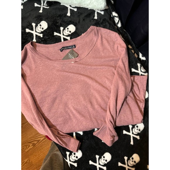 Abercrombie and Fitch Long Sleeve Ruffle bottom top - Picture 3 of 4